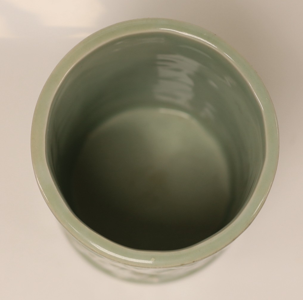 A Chinese celadon glazed brush pot, 15cm
